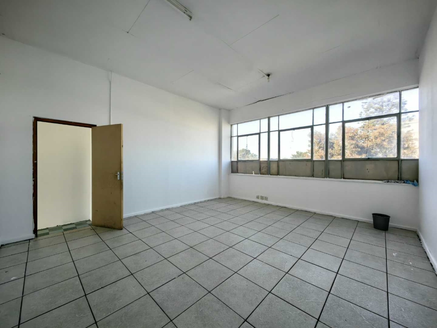 To Let commercial Property for Rent in Maitland Western Cape